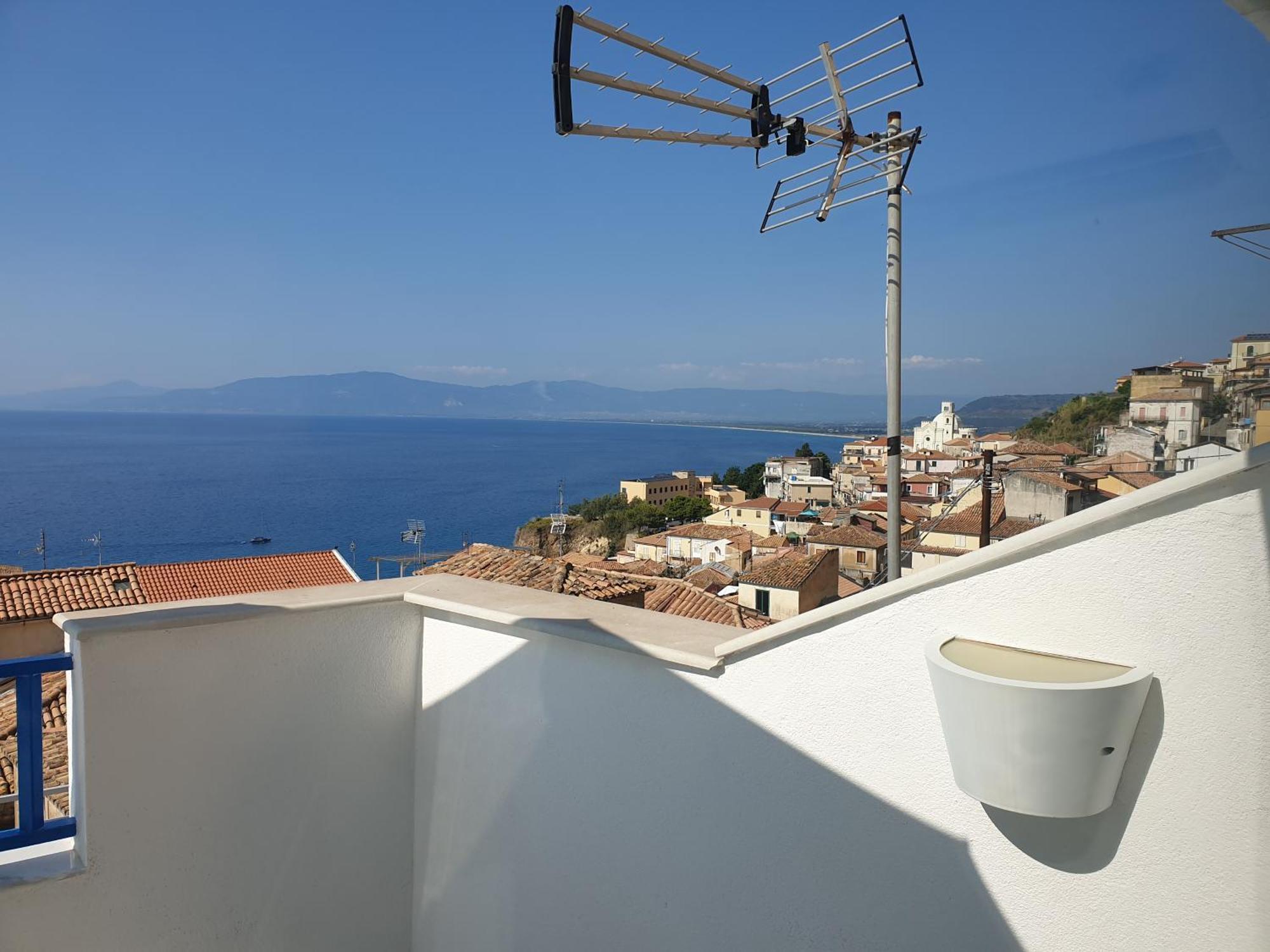 "Lo Studiolo" Apartment Pizzo  Exterior foto